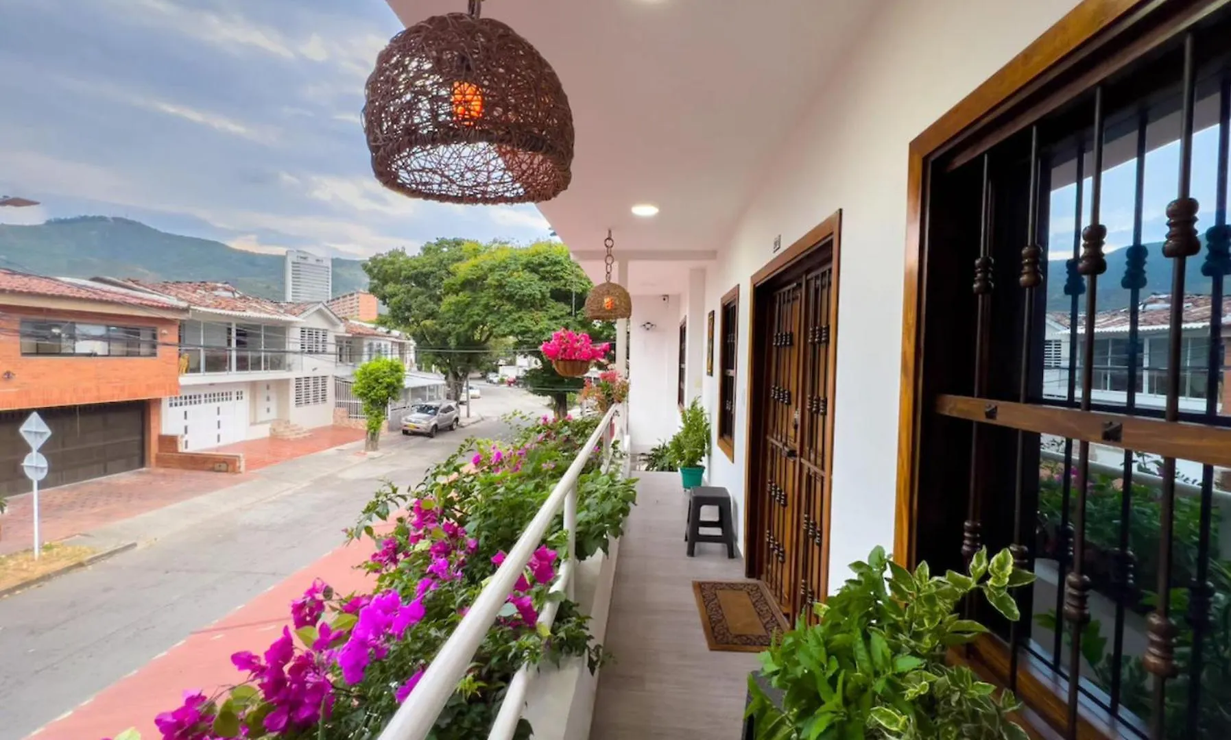 Modern, Luxurious And Tradicional Apartments By Samilis Place Cali